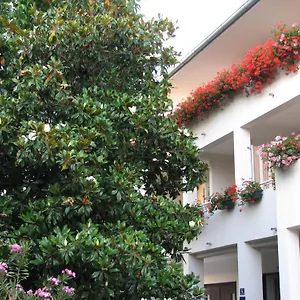 apartments-villa-marija-obsivac.in-istria.net/